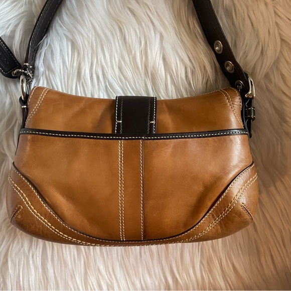 Coach Soho Shoulder Bag Burnish Tan & Brown 2 Tone Leather F10910 Vtg - Picture 5 of 16